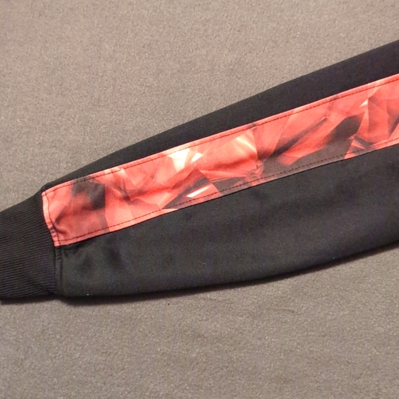 Miami Heat boys zip up jacket - Picture 12 of 12